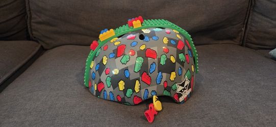 Raskullz Helmet - Blocks - Child Age 5-8