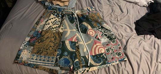 Multi print shorts size small