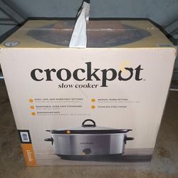 7 Qt crock pot brand new