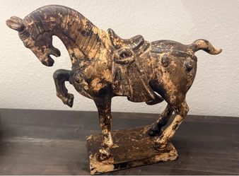Vintage Cast Iron CHINESE TANG DYNASTY-STYLE WAR  HORSE.