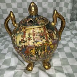Vintage Satsuma Style Moriage Geisha Incense Burner Pot 3-Footed With Lid Gold