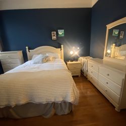 Bedroom Set 