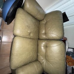 Free Couches 