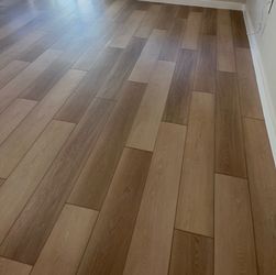 Vinyl plank