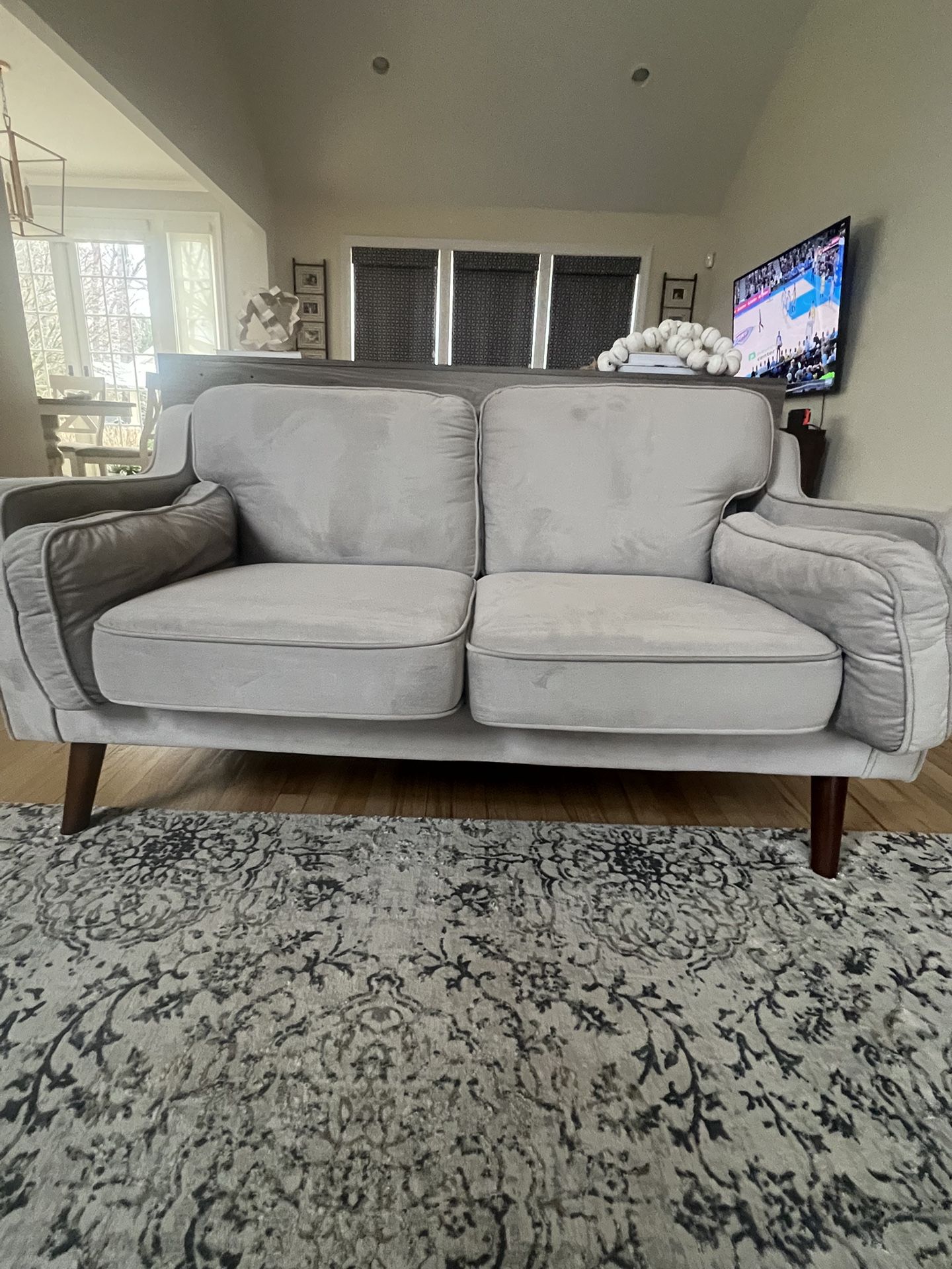 Couch Grey