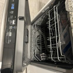 Dishwasher 