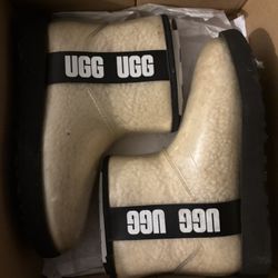Uggs Size 7