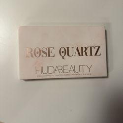 HUDA BEAUTY Rose Quartz Eyeshadow Palette