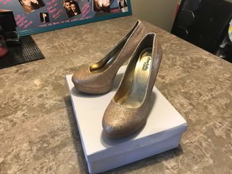 CHARLOTTE RUSSE GOLD HIGH HEELS