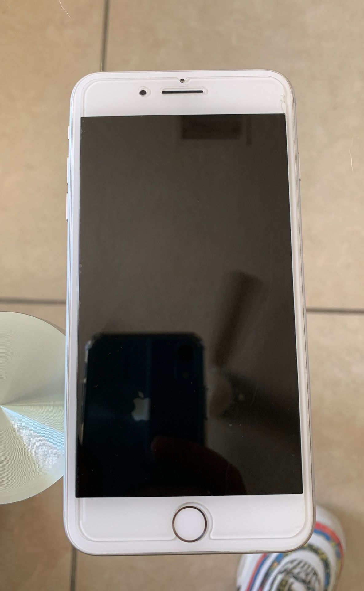 iPhone 8 plus .. white. Mint condition