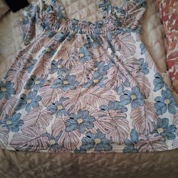 Cute Blouse Never Worn