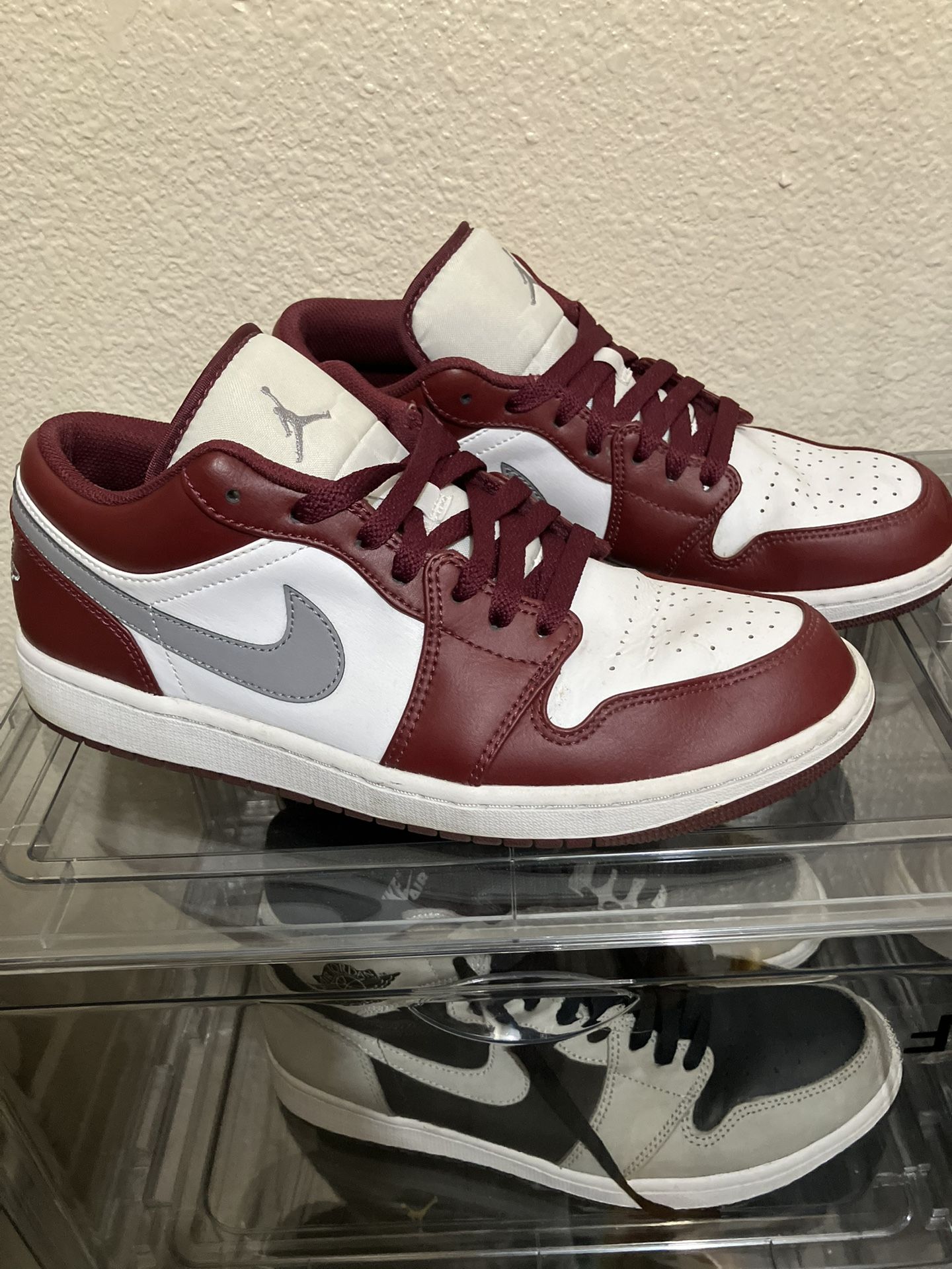 Jordan 1 Low - White Bordeaux - Size 11