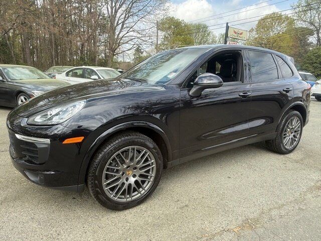 2017 Porsche Cayenne Platinum Edition