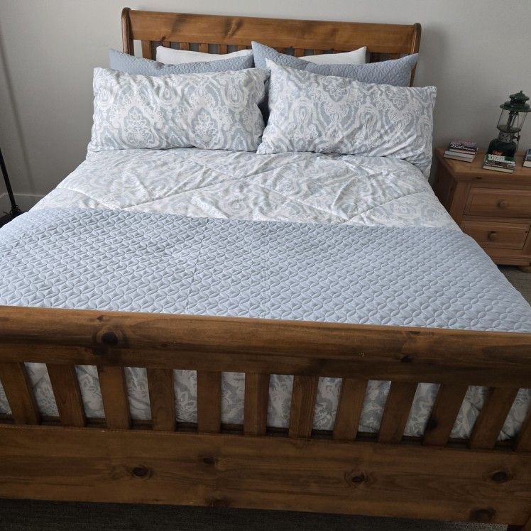 Bedroom Set With Box And Mattress