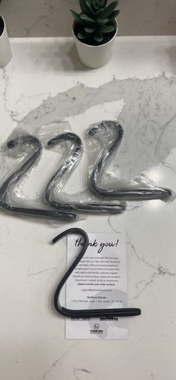 Metal Clothes Hangers Set