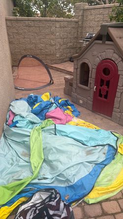 kids blow up waterslide