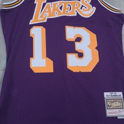 Wilt Chamberlain Mitchell And Ness Lakers Swingman Jersey In Size Large