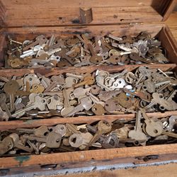 Vintage Keys and Cut Outs