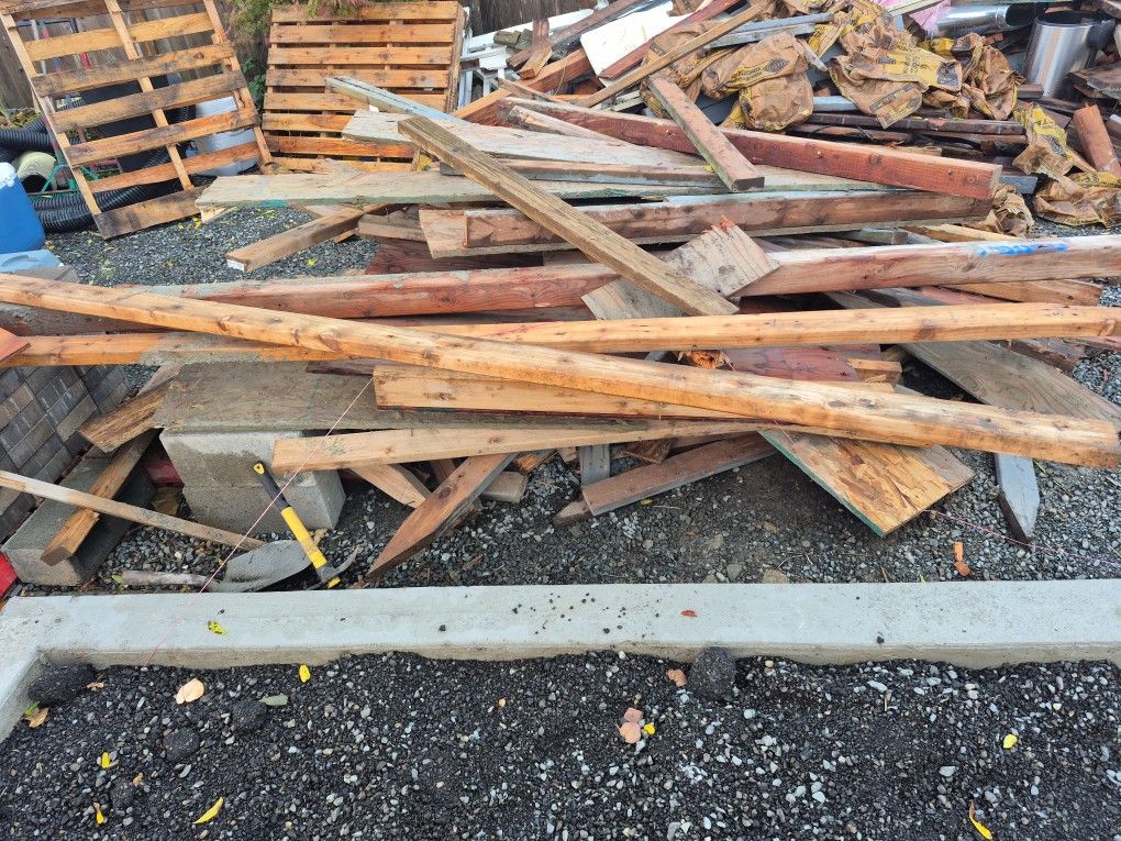 Free Lumber 