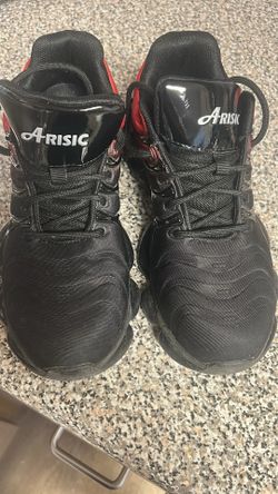 Size 7 steel toe tennis shoes for woman