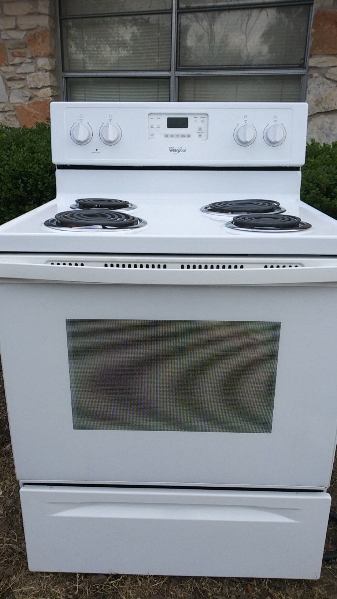 Very clean whirlpool electric stove