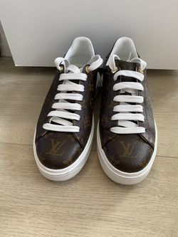 Louis Vuitton White Sneaker Time Out Size 41 (9.5) for Sale in Los Angeles,  CA - OfferUp