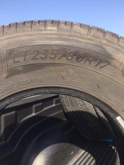 Lt235/80/R17