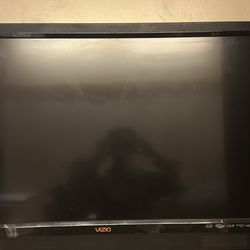 36in Visio TV 