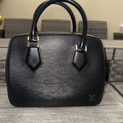 LOUIS VUITTON BLACK EPI LEATHER SABLONS  BAG – 100% AUTHENTIC GUARANTEED