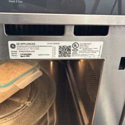 Microwave oven drawer