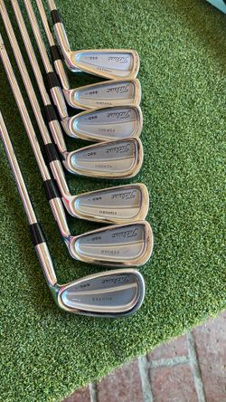 Titleist 690 •CB FORGED irons 3-9 300S shaft