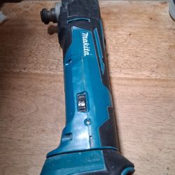 Makita. 18 Volt Multi Tool
