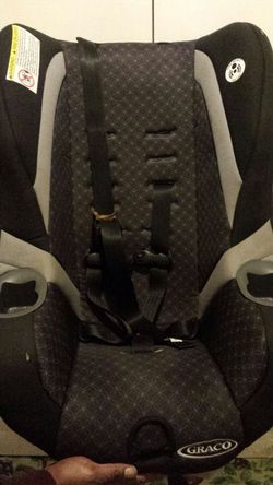 Slightly used Graco child car seat