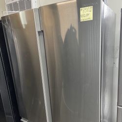 Insignia Refrigerator