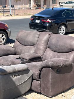 Reclining sofa