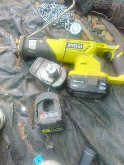 Ryobi saw zall 18 volt with 2 batteries and charger