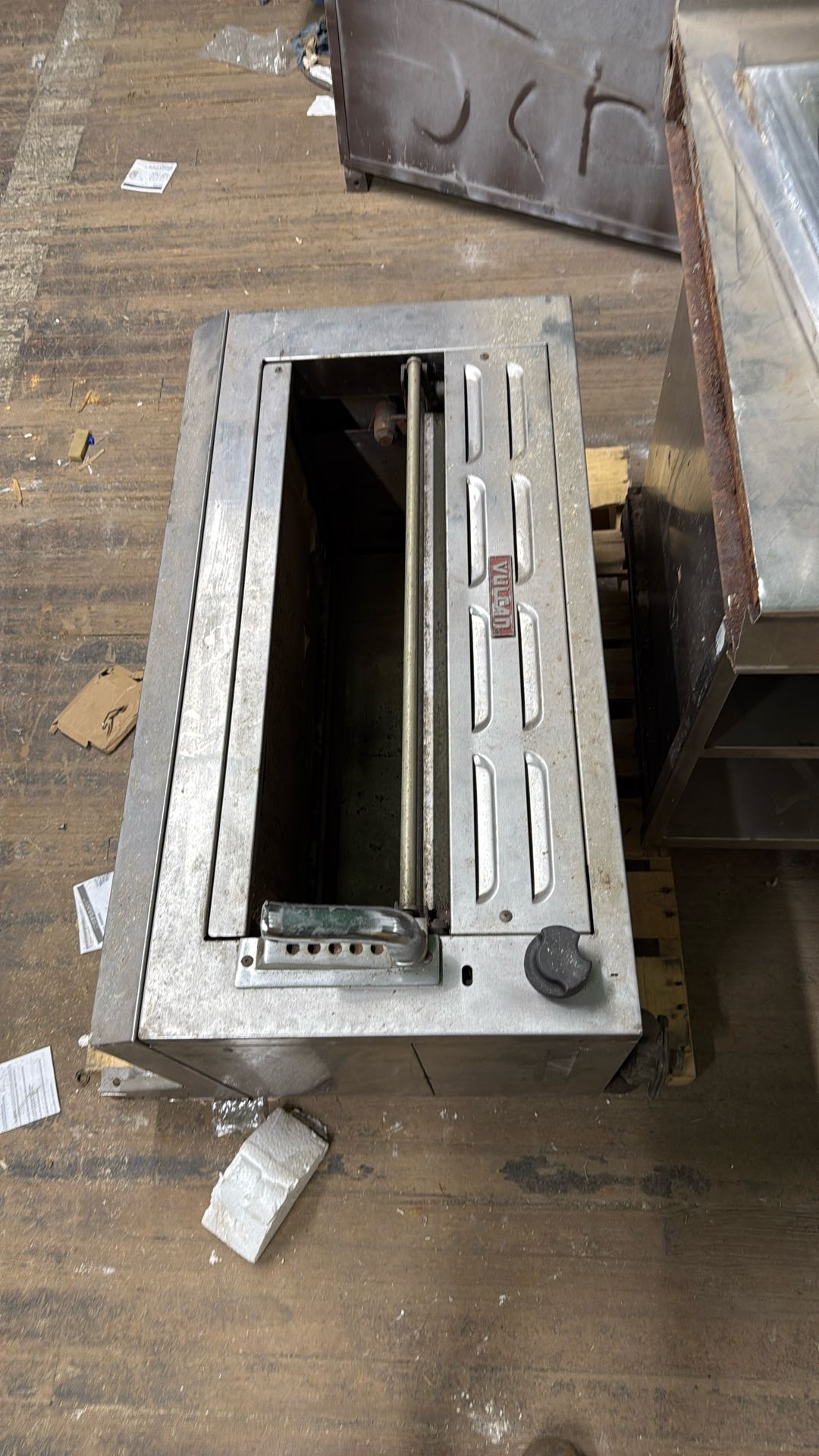 Oven (gas) Stainless Steel & Rolling Stainless Steel Table