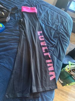 Pink leggings
