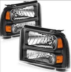 Headlight Assembly with Extra Set of
Halogen Bulbs 2005-2007 Ford NEW