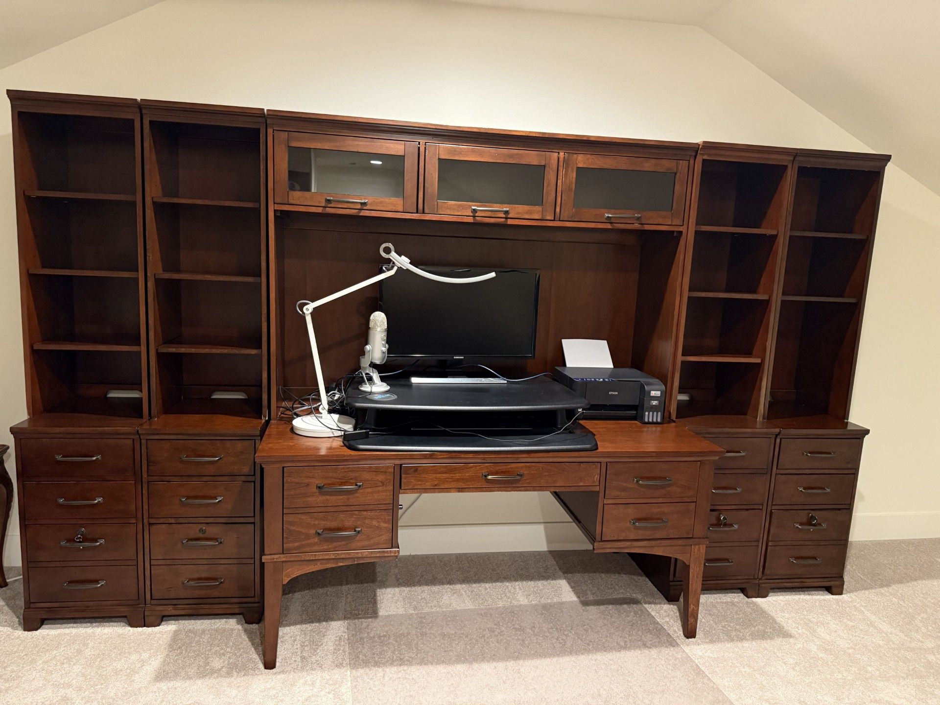 Hooker Wendover 6 Piece Desk Set