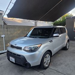 Kia Solo , año 2014
