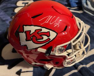 Kansas City Chiefs, Jamaal Charles, SpeedFlex Helmet. (Fanatic AV)