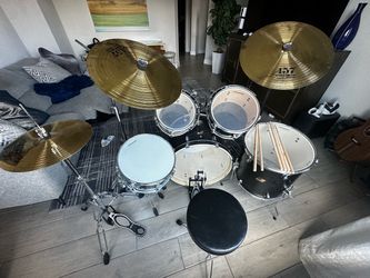 Full 5 Piece Drum Kit Ludwig Backbeat Elite