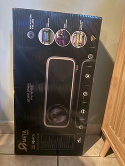 Meta HiFi HD Pro Series Projector VPL-HS79US and screen