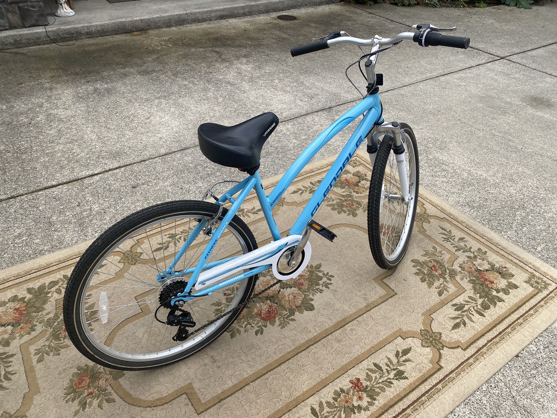 26” Bike Bicycle New Condition and Barely Used