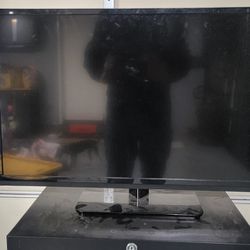 32 inch smart TV