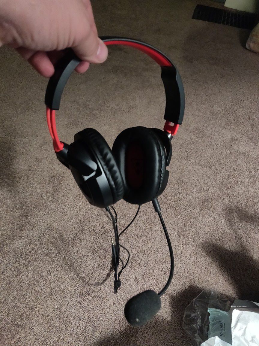Turtle Beach headset for Xbox. Works great.