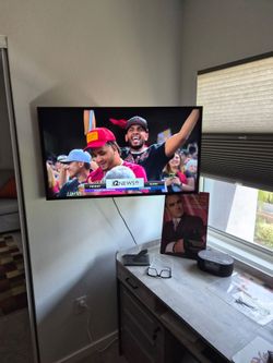Samsung 40" LED Smart TV