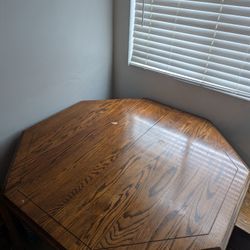 Octagon Shape Table W/6 Chairs