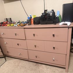 Queen bedroom set